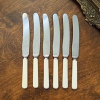 Set of six vintage knives | Sheffield knives | Vintage stainless steel knives | Vintage knife set | Atkinson Brothers knives | Bakelite