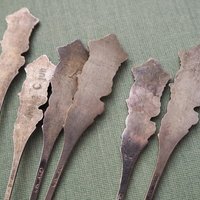 Vintage spoon set | Small alpacca silver spoons | Mismatched spoons | Vintage alpacca silver spoons | Small teaspoons | Floral teaspoon set
