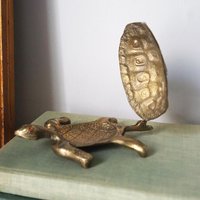 Vintage brass ashtray | Vintage turtle ashtray | Ashtray with lid | Brass turtle ashtray with lid | Vintage brass turtle ashtray