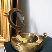 Vintage solid brass ashtray | Ship's porthole ashtray | Nautical ashtray | Lidded ship ashtray | Nautical decor | Glass lid brass ashtray