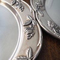 Set of two vintage alpacca silver plates | Alpacca silver platters | Vintage silver plates | Alpacca plate with roses | Floral silver plates