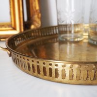 Vintage brass tray | Small brass tray with handles | Round brass tray | Round vintage brass tray with handles | Brass serving tray