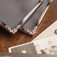 Set of two vintage silver plated photo frames | Small silver plated photo frames | Vintage picture frames | Matching frames