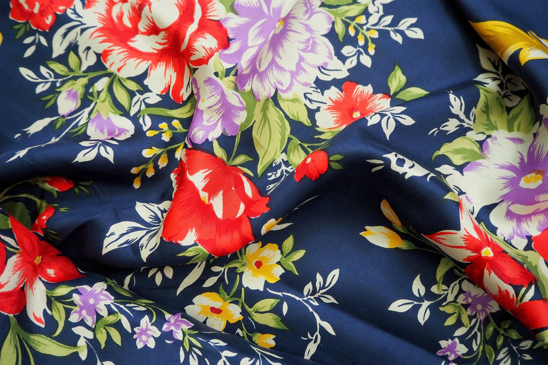 Vintage floral silk scarf | Floral silk scarf | Blue silk scarf | Floral square scarf | Vintage scarf