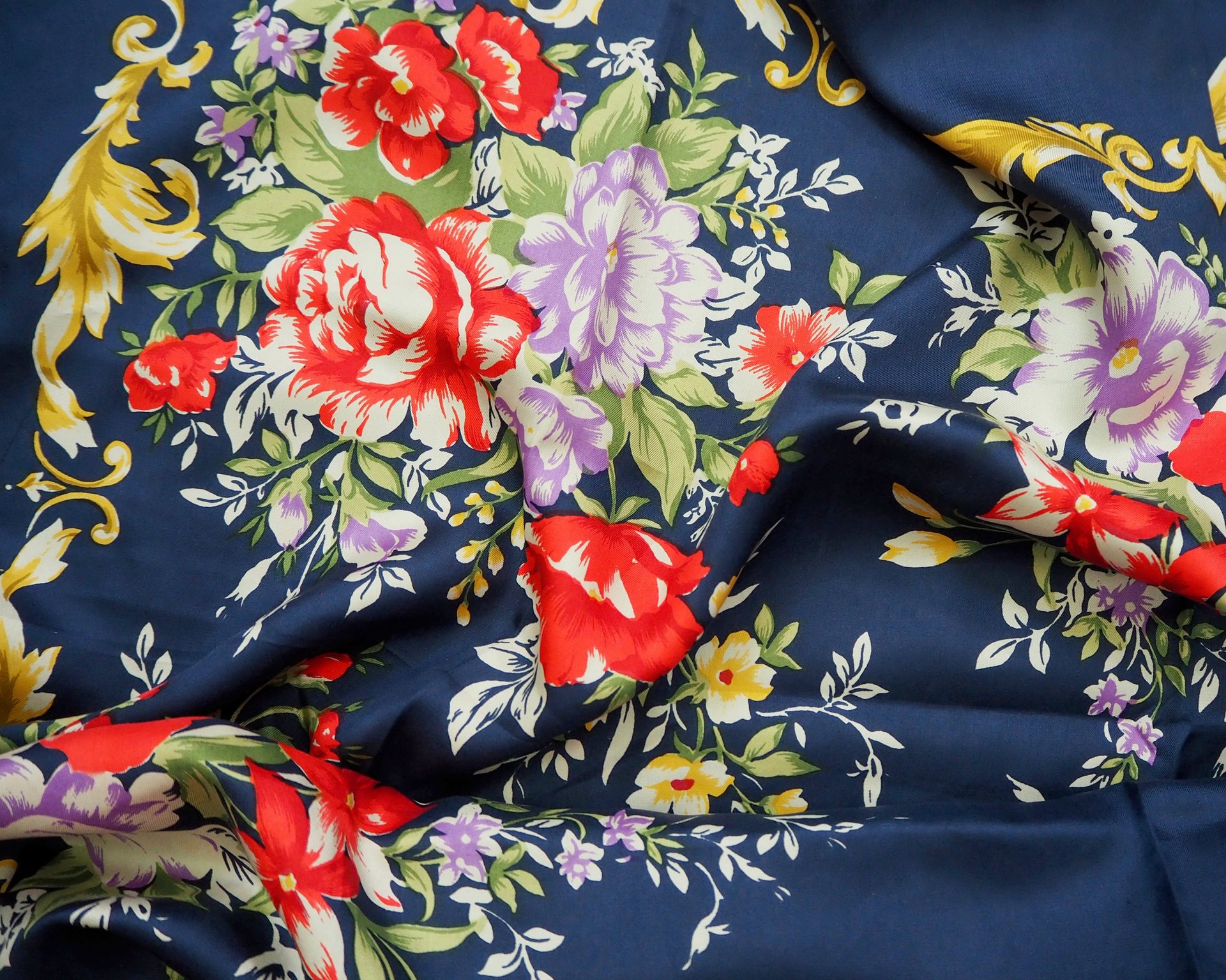 Vintage floral silk scarf | Floral silk scarf | Blue silk scarf | Floral square scarf | Vintage scarf