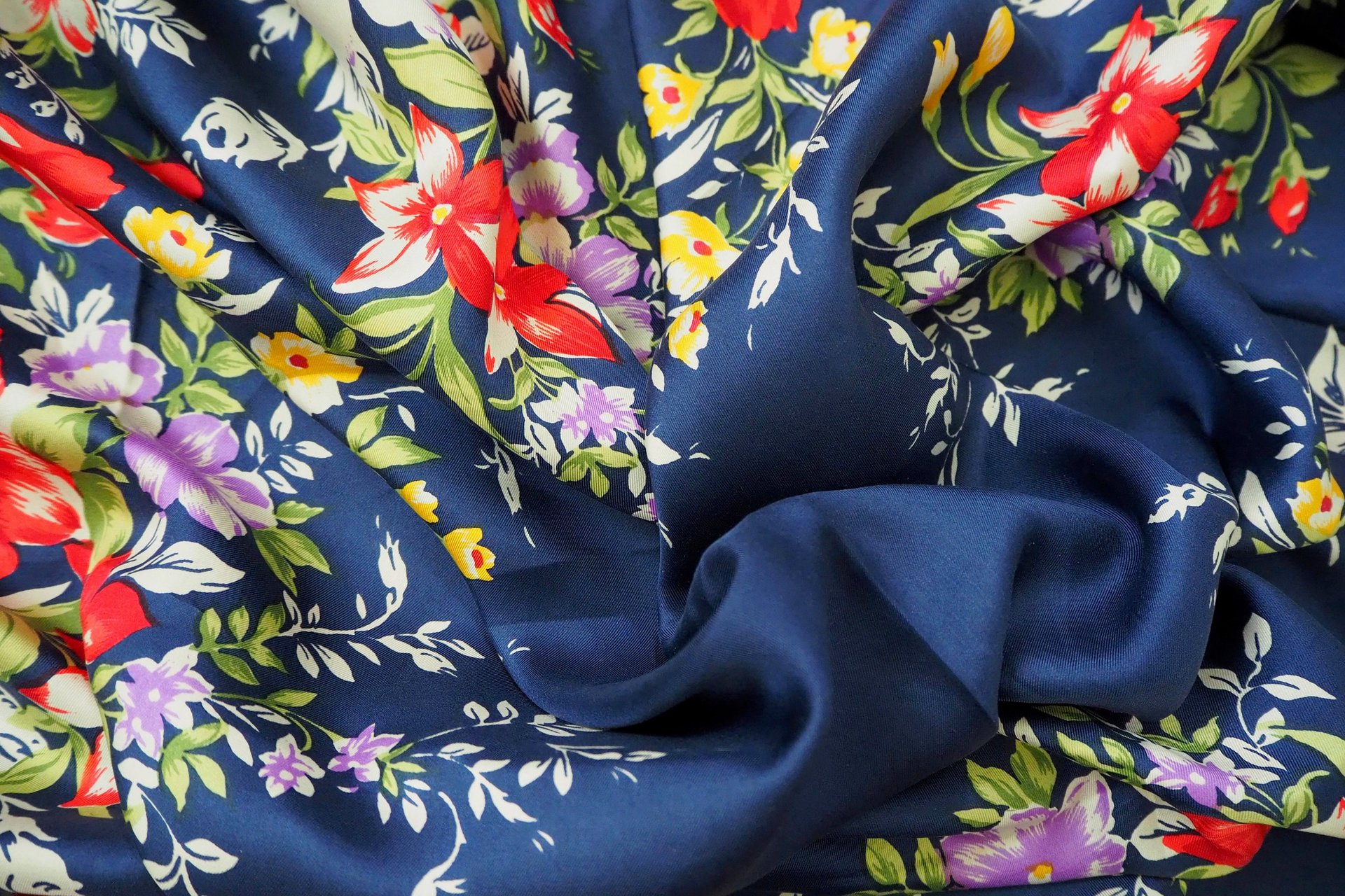 Vintage floral silk scarf | Floral silk scarf | Blue silk scarf | Floral square scarf | Vintage scarf