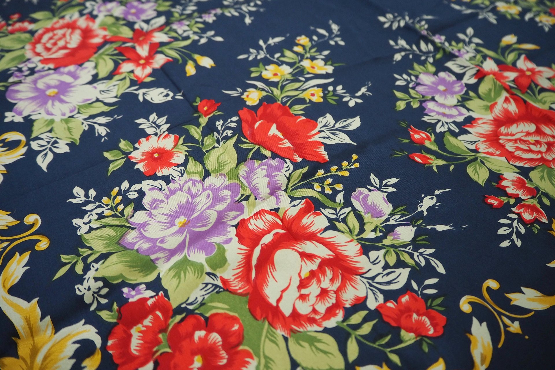 Vintage floral silk scarf | Floral silk scarf | Blue silk scarf | Floral square scarf | Vintage scarf