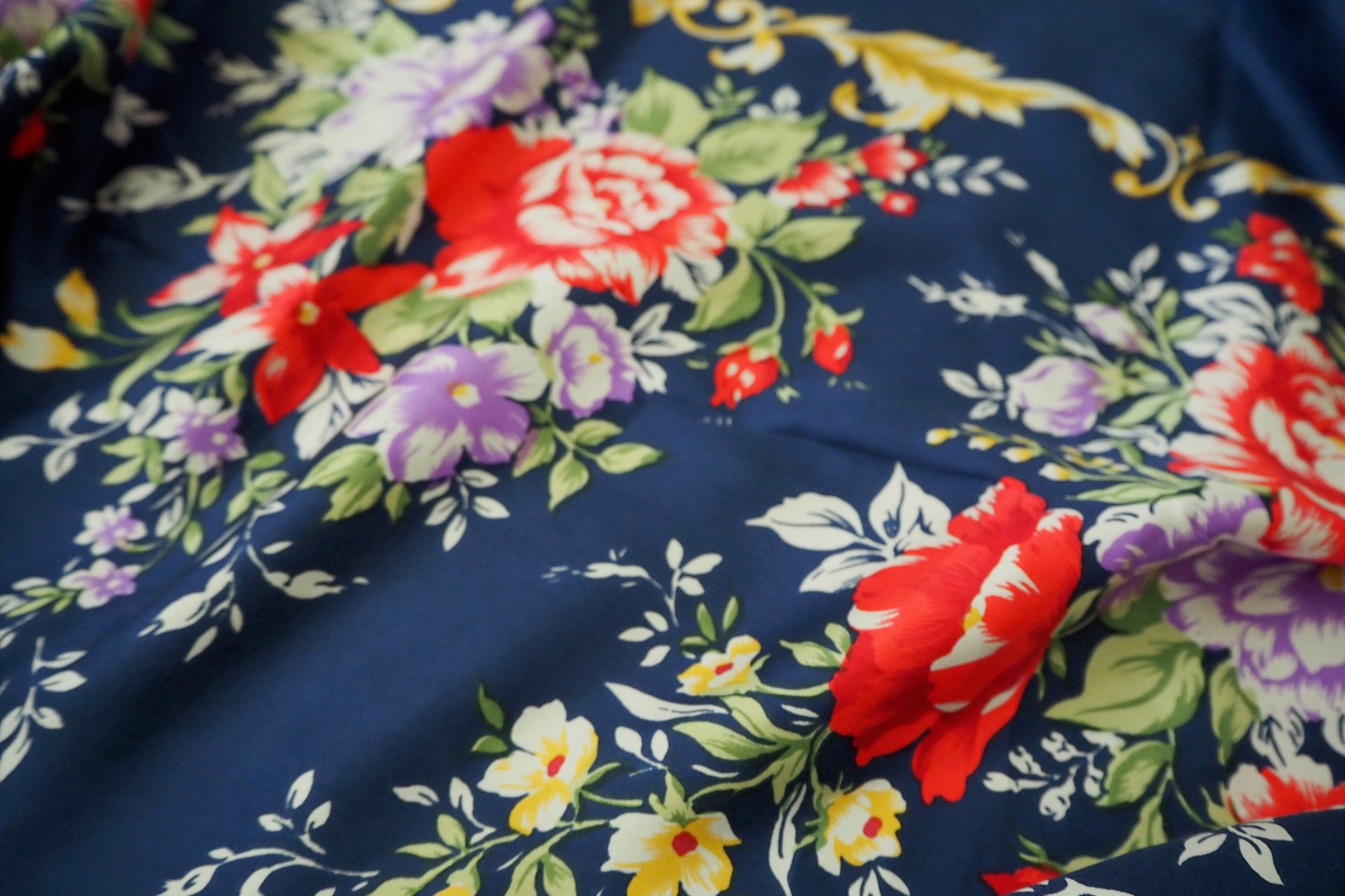 Vintage floral silk scarf | Floral silk scarf | Blue silk scarf | Floral square scarf | Vintage scarf