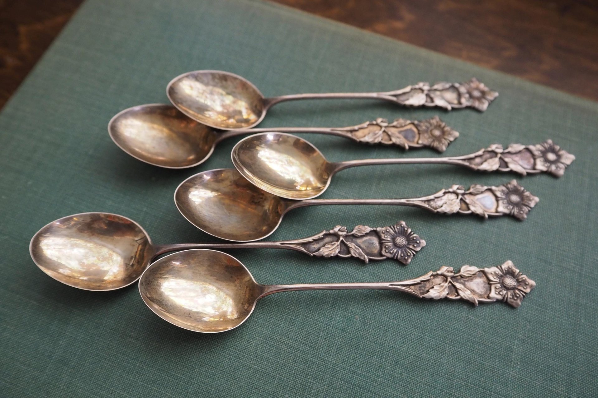 Set of six small vintage teaspoons | Vintage alpacca silver coffee spoons | Matching spoons | Floral teaspoon set | Vintage alpacca spoons