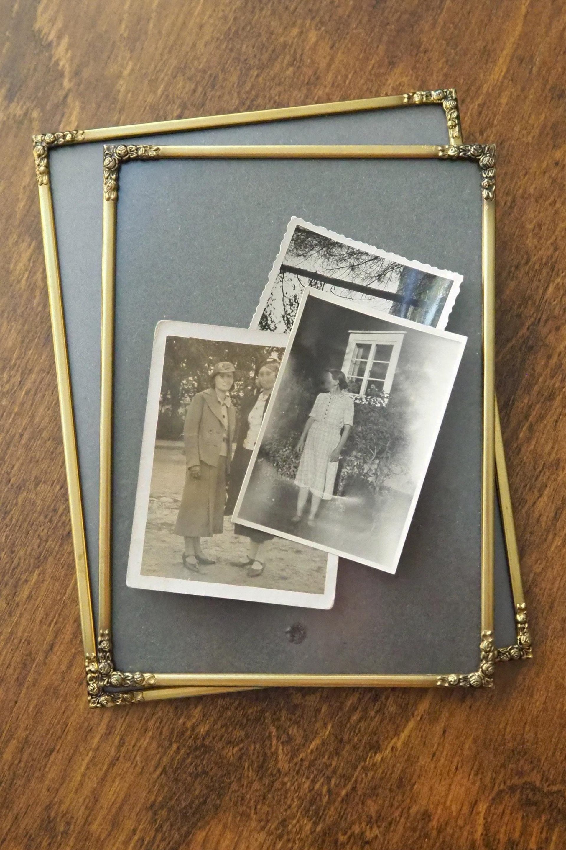 Set of two vintage photo frames | Vintage brass frames | Matching vintage frames | Vintage brass frame set | Vintage Jyden frames