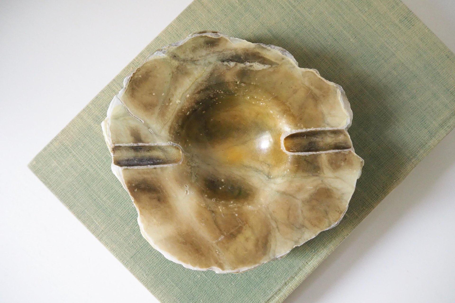 Vintage alabaster ashtray | Small alabaster ashtray | Genuine alabaster ashtray | Italian alabaster ashtray | Made in Italy
