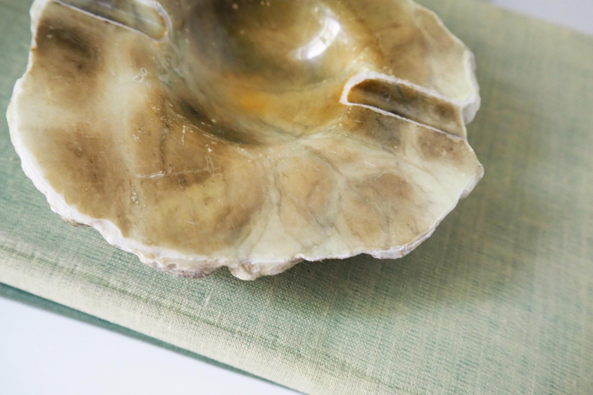 Vintage alabaster ashtray | Small alabaster ashtray | Genuine alabaster ashtray | Italian alabaster ashtray | Made in Italy