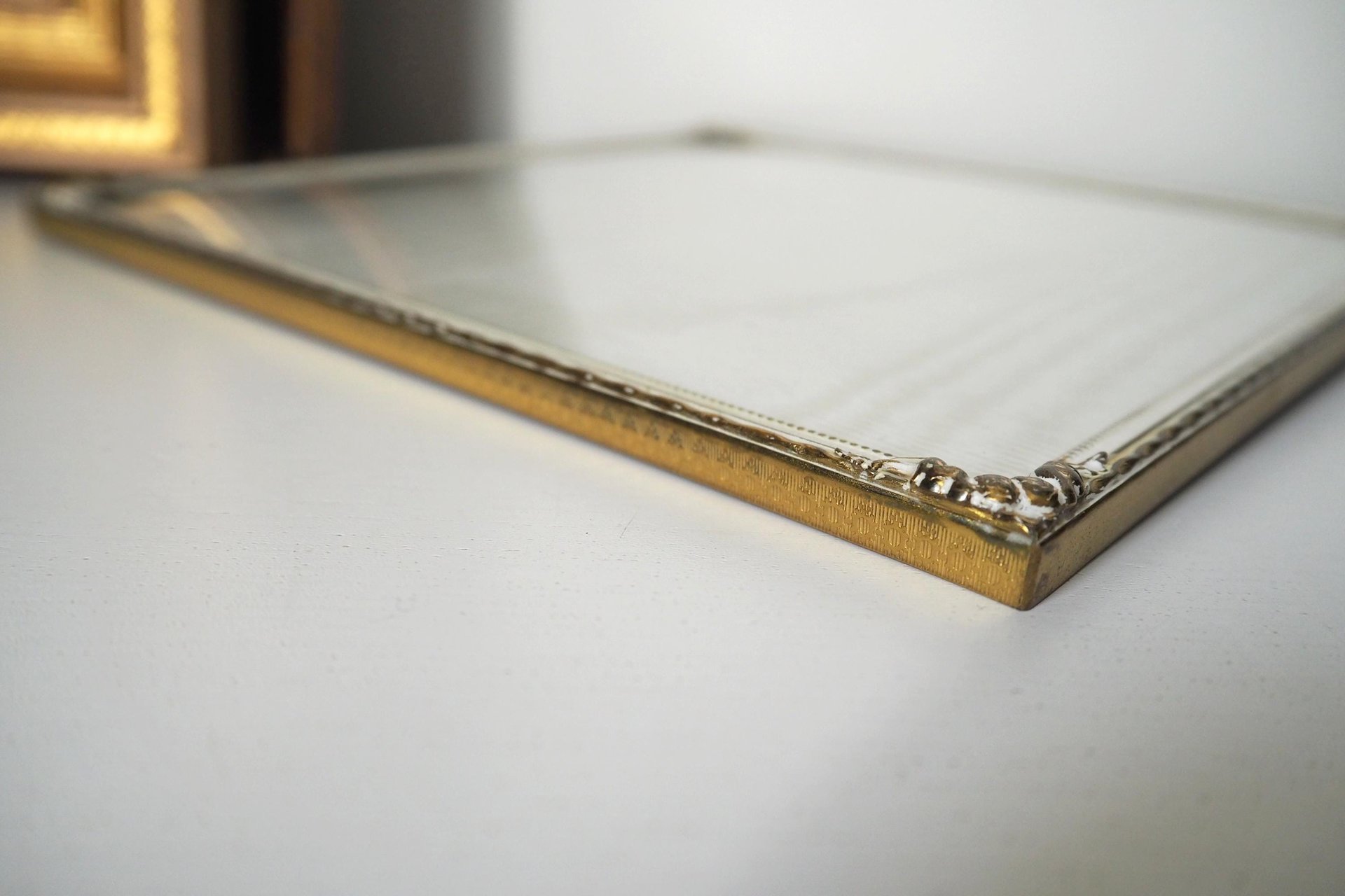 Vintage brass photo frame 20x20 cm | Ornate brass frame | Vintage photo frame | Brass picture frame | Vintage brass and white picture frame