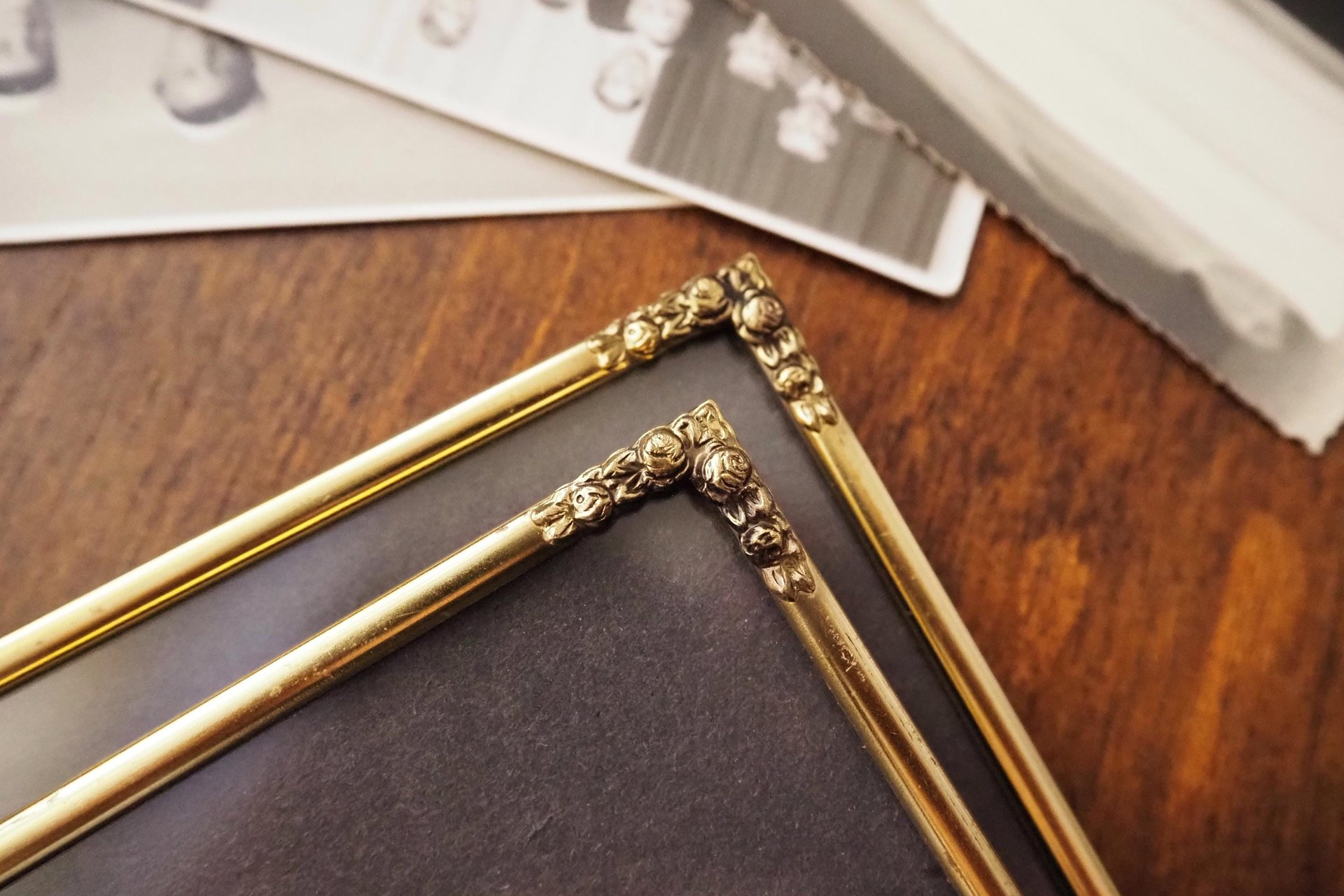 Set of two vintage photo frames | Vintage brass frames | Matching vintage frames | Vintage brass frame set | Vintage Jyden frames