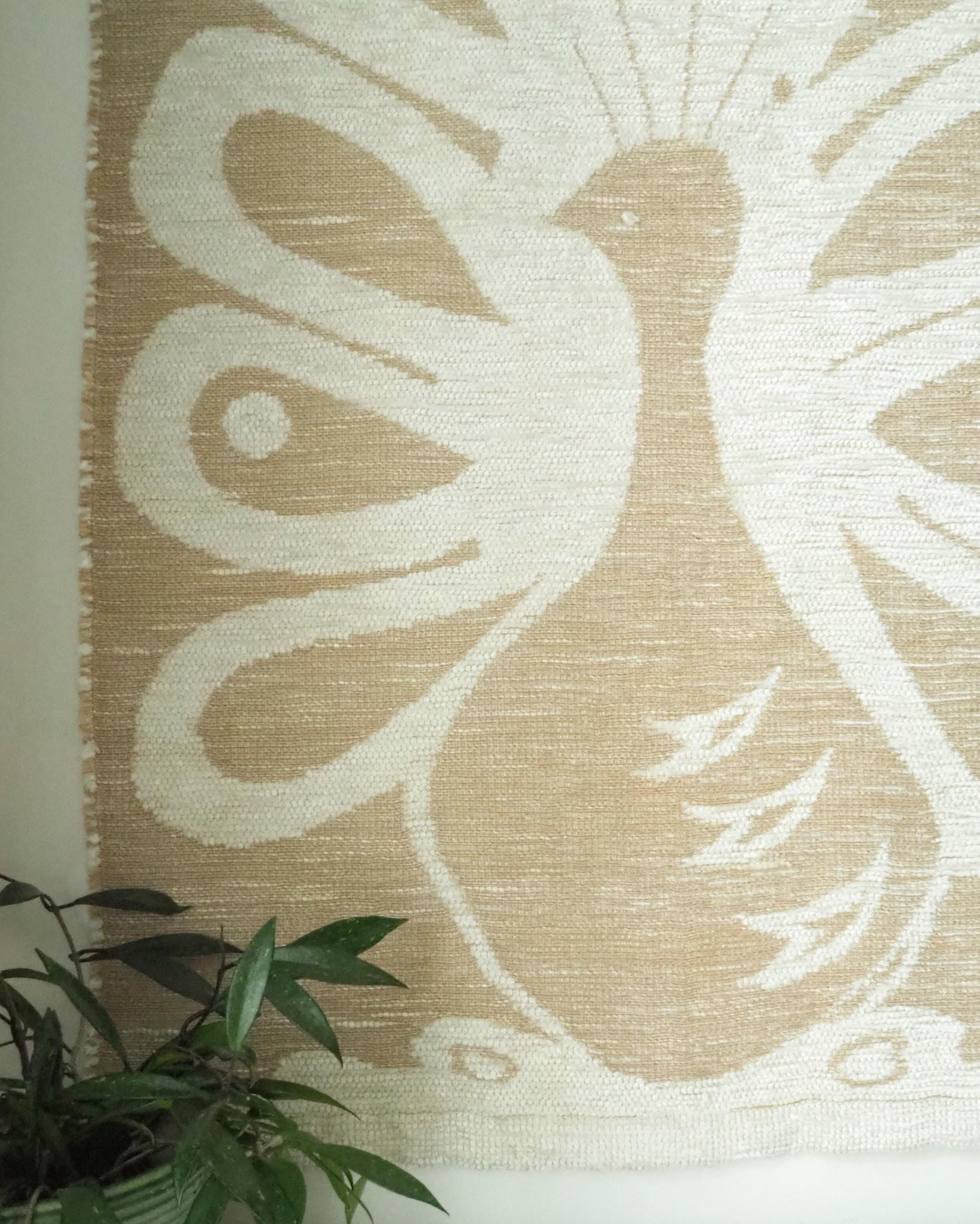 Vintage wall hanging | Peacock wall tapestry | Beige wall hanging | Vintage wall tapestry | Finnish wall tapestry | Peacock wall hanging