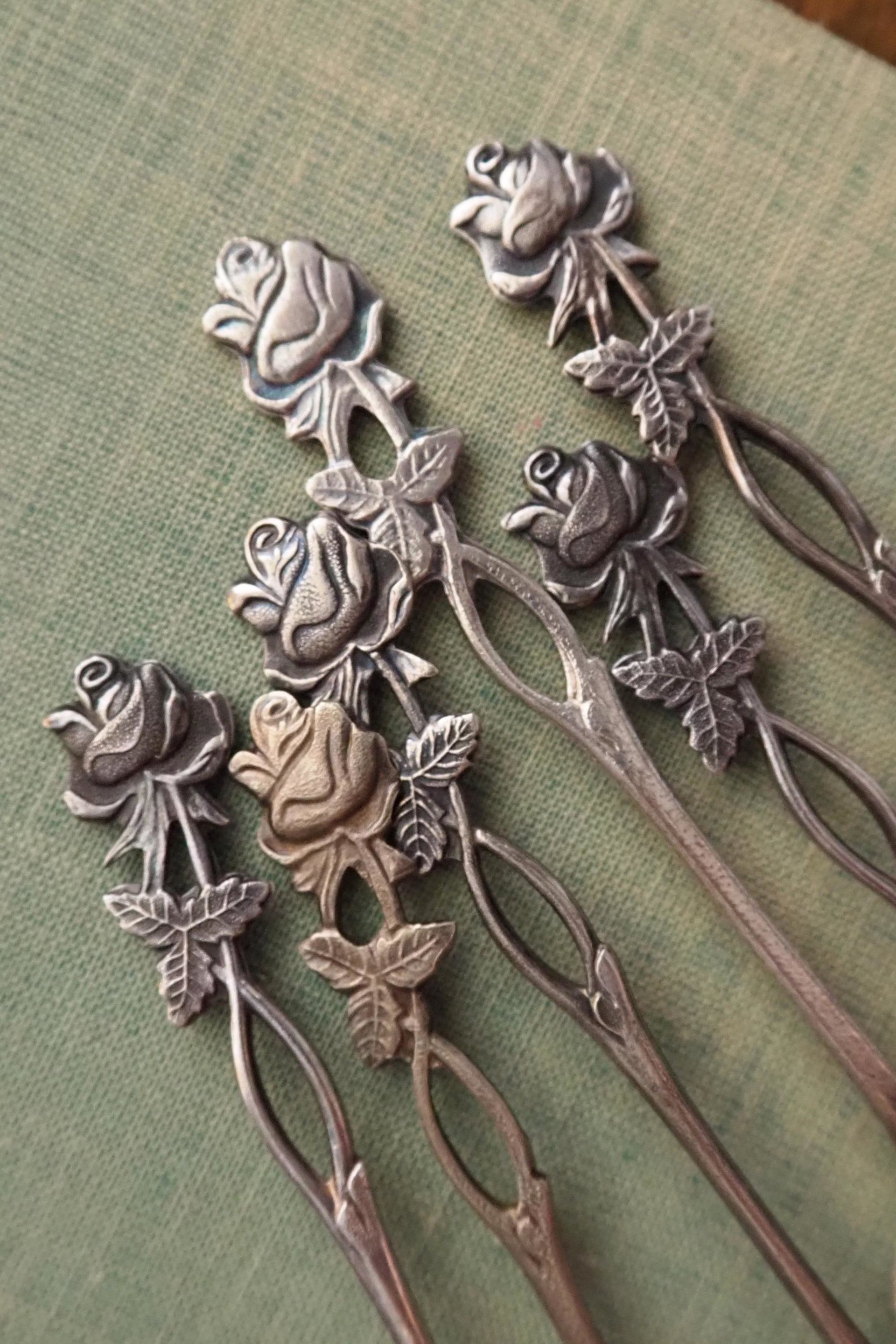 Set of six vintage teaspoons | Vintage alpacca silver teaspoons | Vintage teaspoons | Rose teaspoon set | Vintage alpacca teaspoons