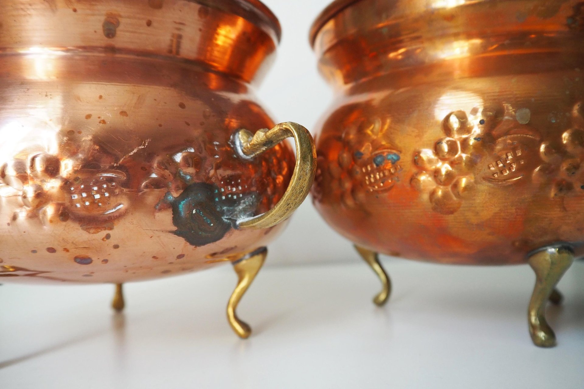 Set of two vintage copper planters | Matching copper planters | Round copper planters | Vintage planters with handles