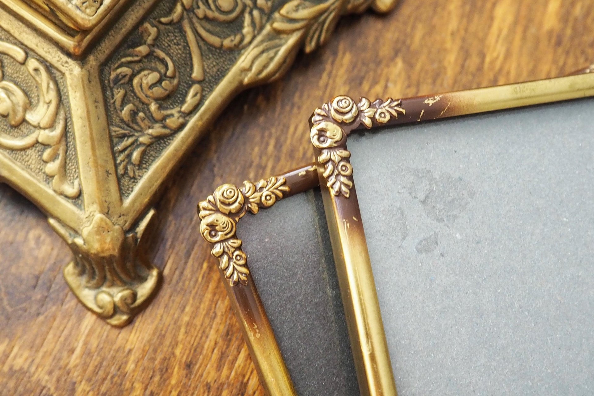 Set of two vintage photo frames | Vintage brass frames | Set of two matching vintage frames | Vintage brass frame set | Vintage frames