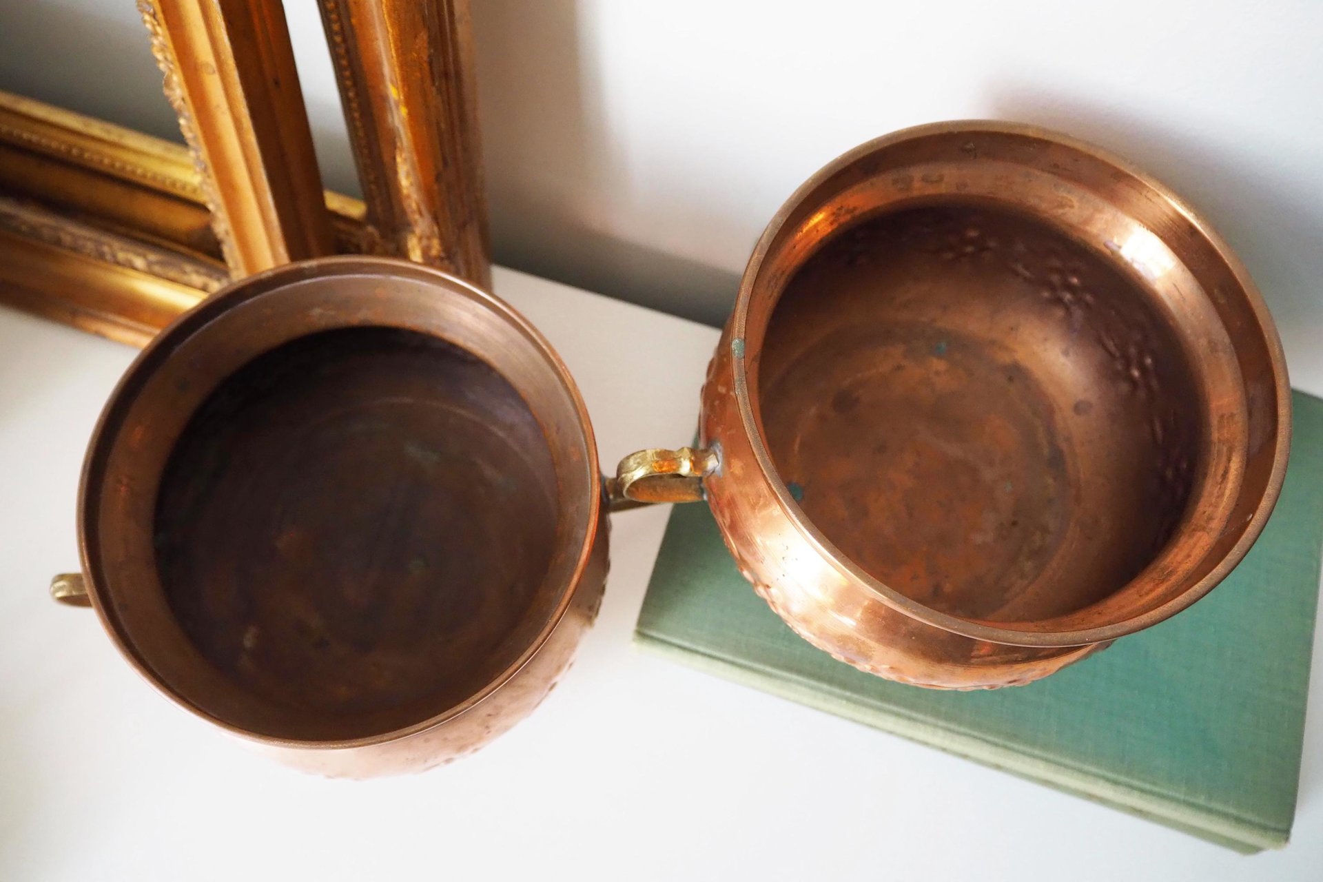 Set of two vintage copper planters | Matching copper planters | Round copper planters | Vintage planters with handles