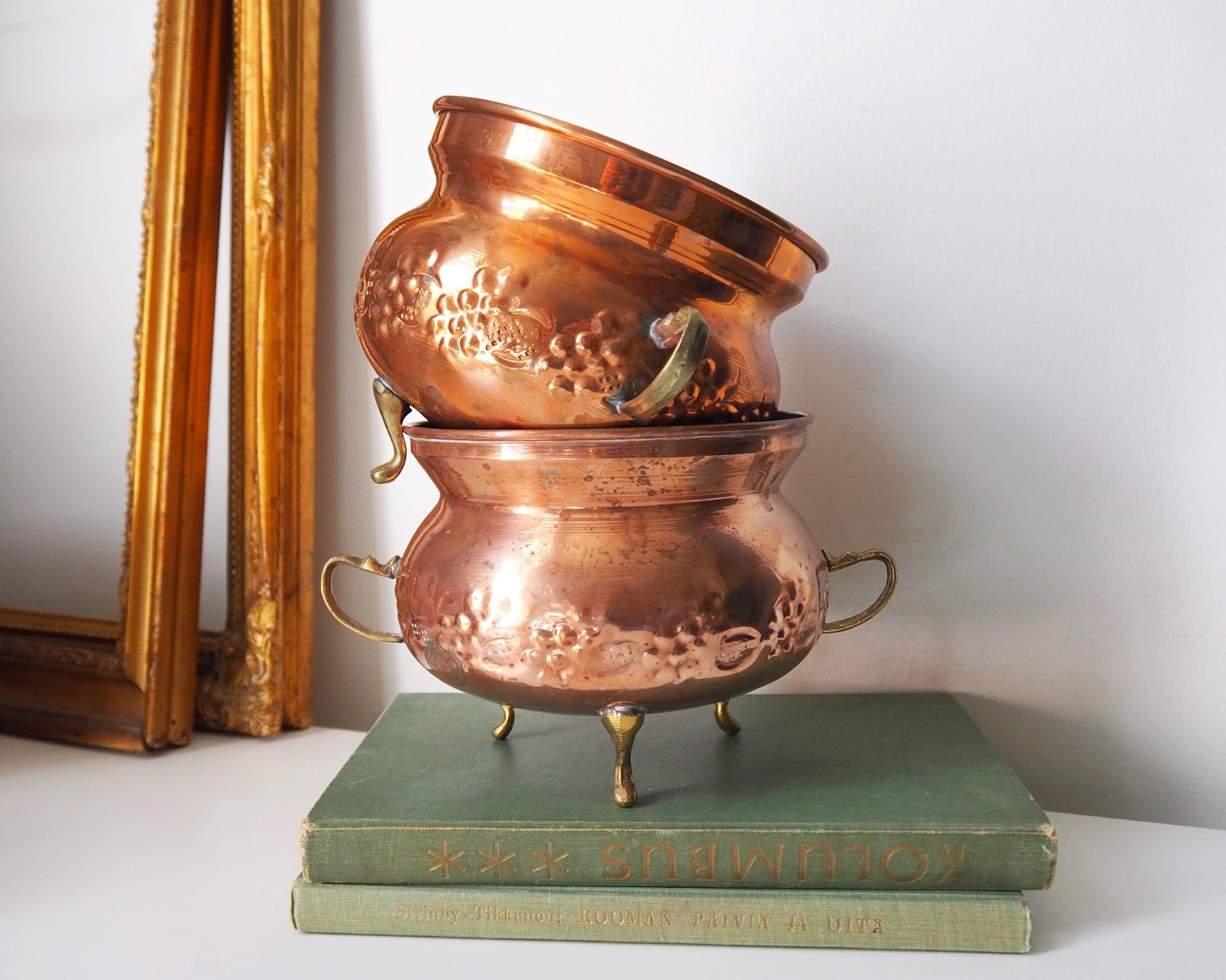Set of two vintage copper planters | Matching copper planters | Round copper planters | Vintage planters with handles
