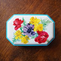 Vintage floral tin box | Floral tin box | Vintage storage box