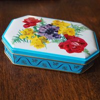 Vintage floral tin box | Floral tin box | Vintage storage box