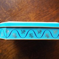 Vintage floral tin box | Floral tin box | Vintage storage box