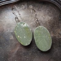Vintage earrings | Green handpainted earrings | Ceramic dangle earrings