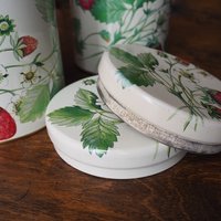 Set of two vintage tin containers | Strawberry tin boxes | Vintage storage box | Round tin containers | Vintage storage tins