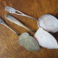Vintage alpacca silver cake server | Vintage cake server | Alpacca silver cake server | Ornate cake server | Vintage pie server