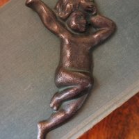 Vintage cast iron angel | Wattholma angel | Small cherub wall ornament | Vintage angel wall hanging | Made in Sweden