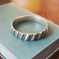 Vintage bangle bracelet | Silver tone bracelet | Vintage bangle | Silver tone bangle | Vintage boho bangle | Bangle bracelet