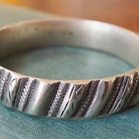Vintage bangle bracelet | Silver tone bracelet | Vintage bangle | Silver tone bangle | Vintage boho bangle | Bangle bracelet