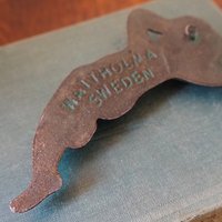 Vintage cast iron angel | Wattholma angel | Small cherub wall ornament | Vintage angel wall hanging | Made in Sweden