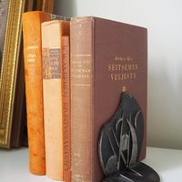 Vintage bookends | Vintage cast iron bookends | Pair of black bookends | Vintage bookends moon