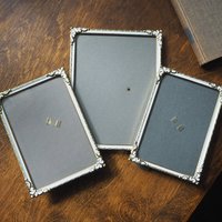 Set of three vintage photo frames | Set of three matching vintage frames | Vintage brass picture frames | Brass and white frames