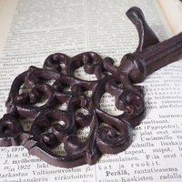 Vintage cast iron key rack | Small vintage key rack | Key shaped wall rack | Key shaped rack with three hooks | Vintage wall rack