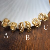 Vintage clip-on earrings | Gold tone clip-on earrings | Vintage gold tone earrings | Clip-on earrings