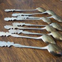 Set of nine vintage teaspoons | Vintage alpacca silver teaspoons | Mismatched teaspoons | Rose teaspoon set | Vintage alpacca teaspoons