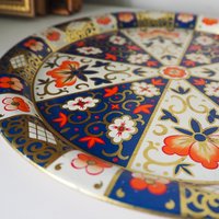 Vintage serving tray | Small vintage tin tray | Round floral tray | Retro tray | Floral vintage tray