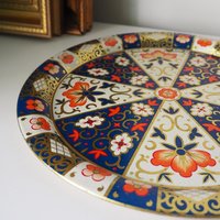 Vintage serving tray | Small vintage tin tray | Round floral tray | Retro tray | Floral vintage tray