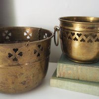 Set of two vintage planters | Heart brass planters | Vintage planters | Hanging vintage planters | Round vintage planters