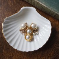 Vintage pearl earrings | Faux pearl earrings | Retro pearl earrings | Clip-on pearl earrings | Large pearl earrings