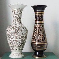 Vintage brass vases | Set of two small vases | Black and white brass vase | Etched brass vases | Vintage vases