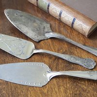 Vintage silver plated cake server | Vintage cake server | Silver plated cake servers | Ornate cake server | Vintage pie server
