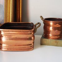 Set of two vintage copper planters | Mismatched copper planters | Round and rectangular copper planters | Vintage planters with handles