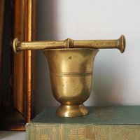 Vintage brass mortar and pestle | Vintage brass mortar | Mariefors-Kellokoski mortar | Made in Finland | Brass mortar