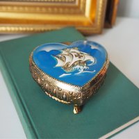 Vintage jewelry box | Heart shaped jewelry box | Vintage hinged trinket box | Small vintage jewelry box | Maritime jewelry box