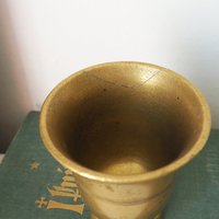 Vintage brass mortar and pestle | Vintage brass mortar | Mariefors-Kellokoski mortar | Made in Finland | Brass mortar