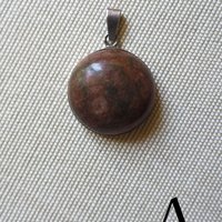 Vintage pendants | Semi-precious stone pendants | Simple stone pendants | Vintage jewelry | Silver and stone pendants